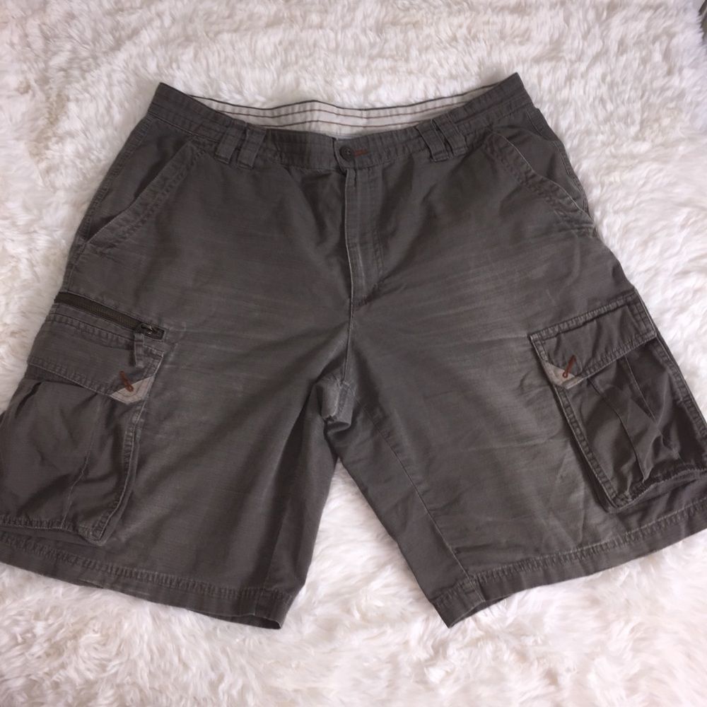 Columbia Cargo Shorts Sz 36 W 11 L Cotton Hiking Outdoors